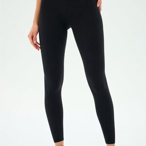 Splits59 Black cross over Leggings